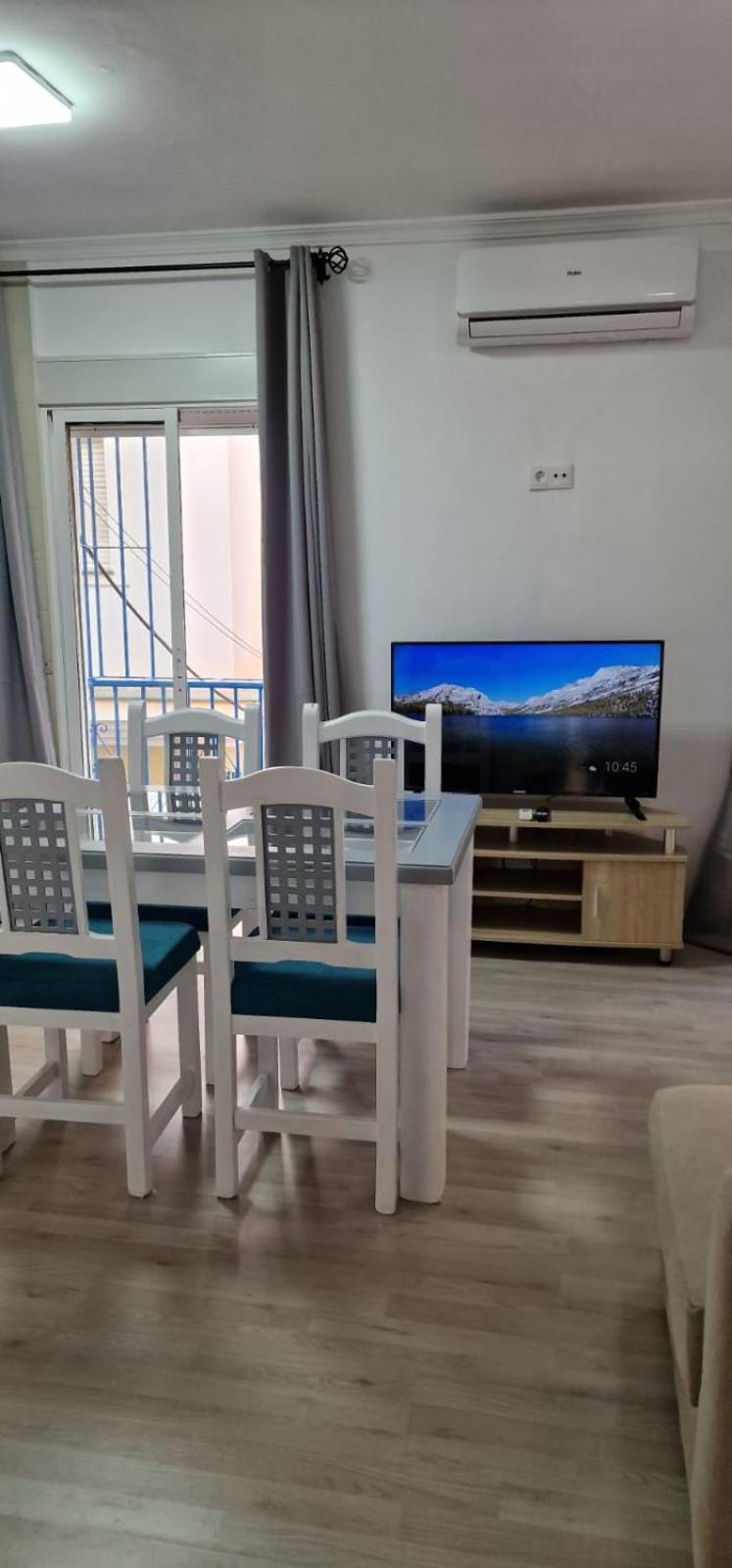 Apartamentos Ana'S Cozy Inns Torremolinos Esterno foto